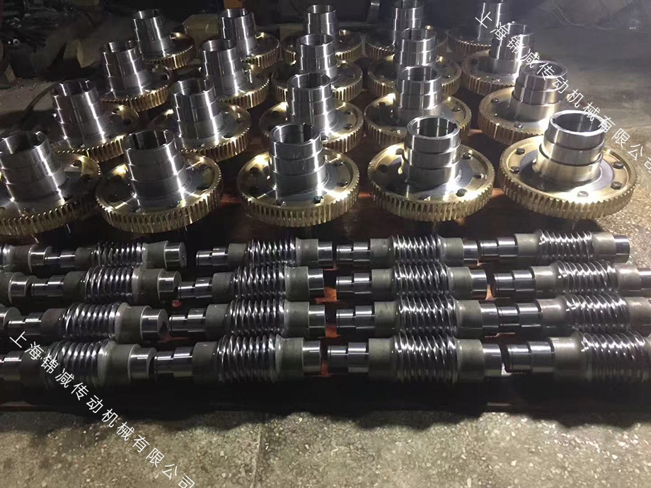 拉矫机用平面二次包络环面蜗杆蜗轮